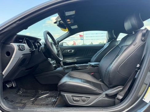 Used 2016 Ford Mustang Premium RWD image 13