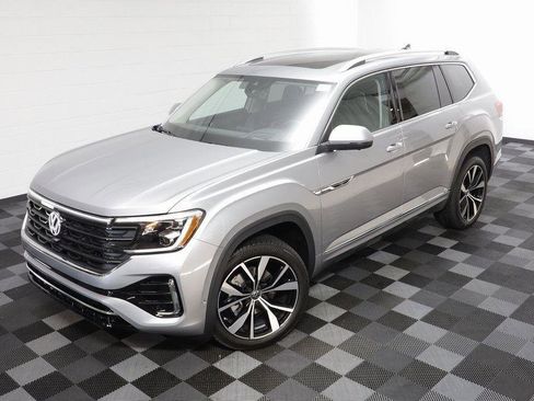 New 2026 Volkswagen Atlas SEL Premium R-Line image 2