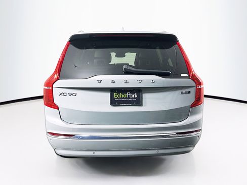 Used 2024 Volvo XC90 B5 Core w/ Protection Package image 7