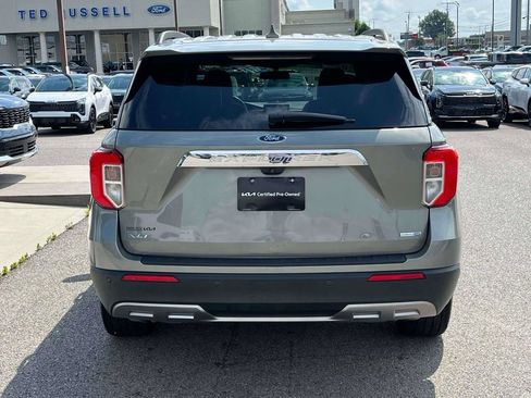 Used 2020 Ford Explorer XLT w/ Equipment Group 202A AWD/4WD image 29