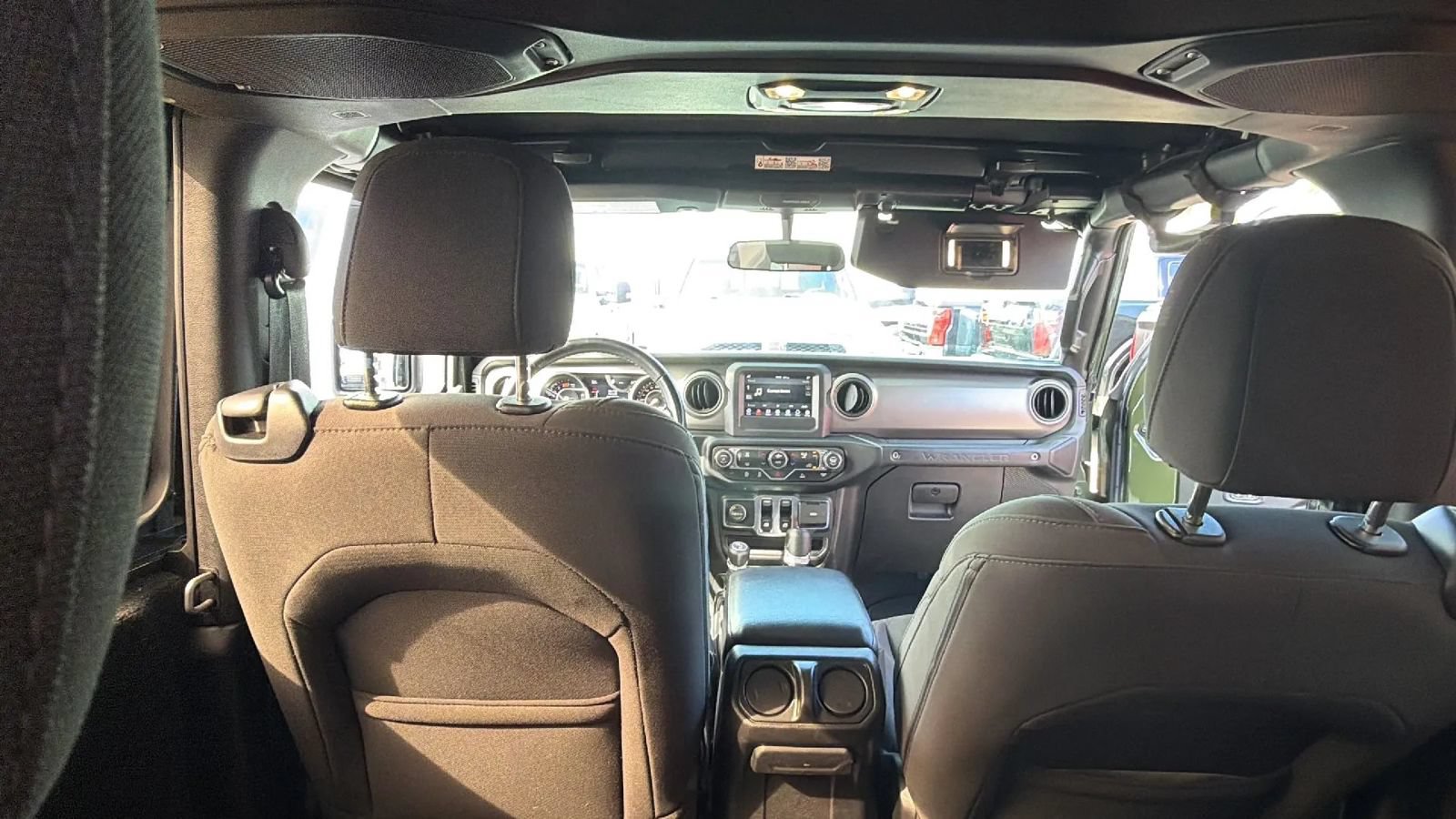 Used 2021 Jeep Wrangler Sport AWD/4WD image 9