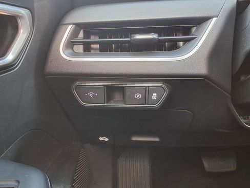 Used 2025 Kia K4 FWD image 30