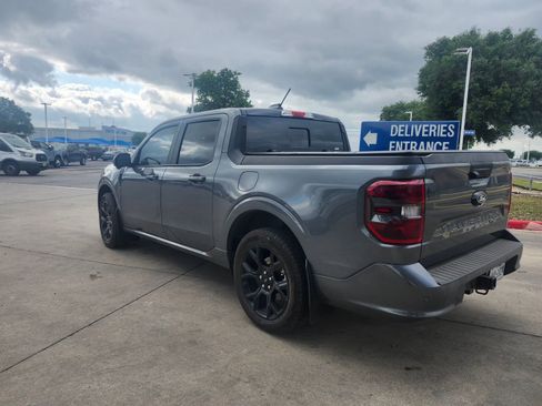 Certified 2025 Ford Maverick Lobo AWD/4WD image 5