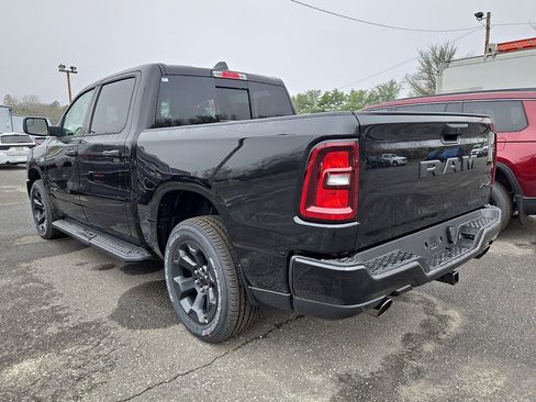 New 2026 RAM 1500 Express AWD/4WD image 3