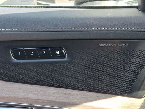Certified 2025 Volvo XC90 B5 Plus image 26