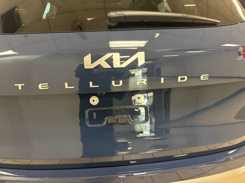 Used 2025 Kia Telluride S AWD/4WD image 7
