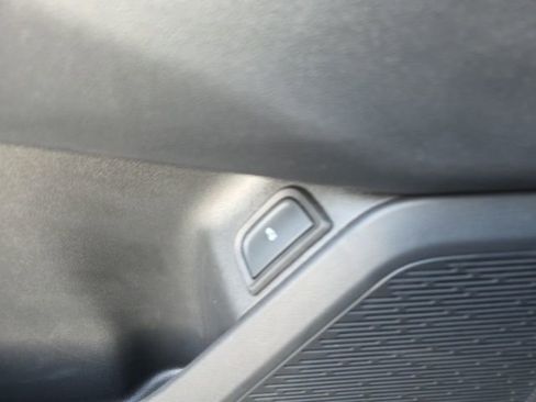 Used 2025 Chevrolet Equinox RS w/ Safety and Technology Package image 23