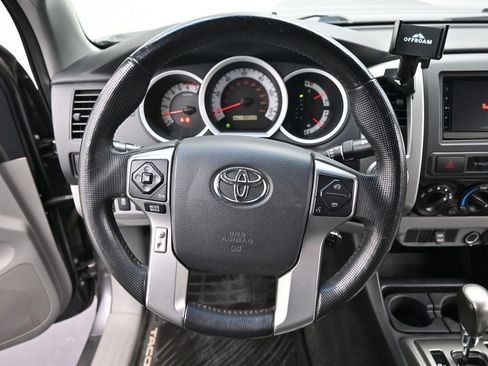 Used 2015 Toyota Tacoma 4x4 Double Cab image 13
