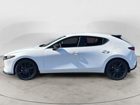 New 2026 MAZDA MAZDA3 Hatchback w/Premium Plus Pkg image 3