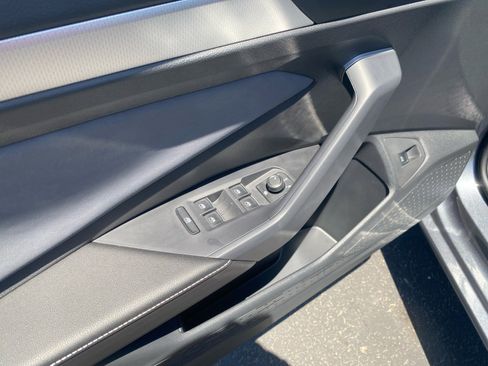 New 2025 Volkswagen Jetta SE image 13