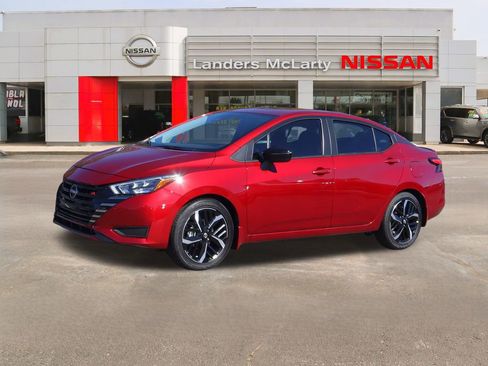 New 2025 Nissan Versa SR w/ Trunk Package image 7