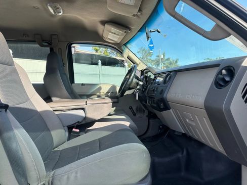 Used 2010 Ford F250 XLT image 28
