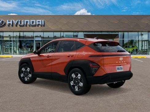 Used 2025 Hyundai Kona SEL FWD image 5