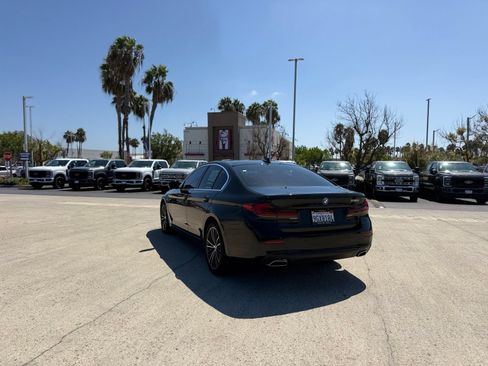 Used 2023 BMW 530i w/ Premium Package RWD image 2