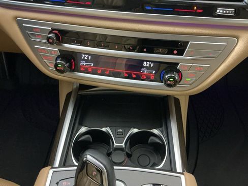 Certified 2022 BMW 740i w/ Premium Package image 13