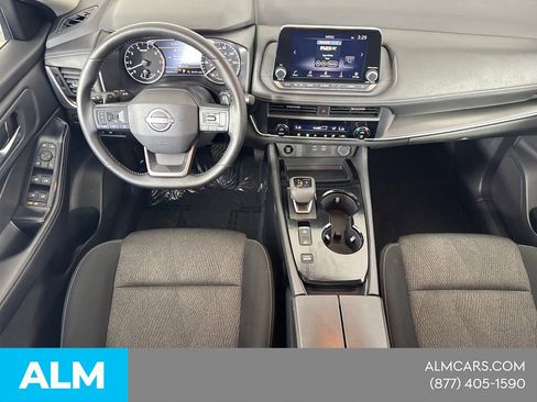 Used 2025 Nissan Rogue SV image 26