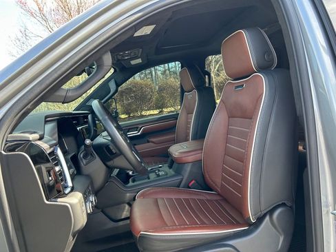 Certified 2025 GMC Sierra 2500 Denali Ultimate image 46