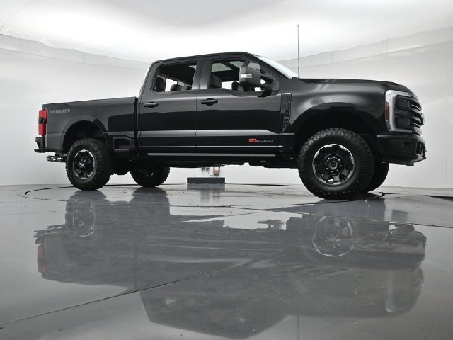 New 2026 Ford F250 Platinum w/ Tremor Off-Road Package AWD/4WD image 38