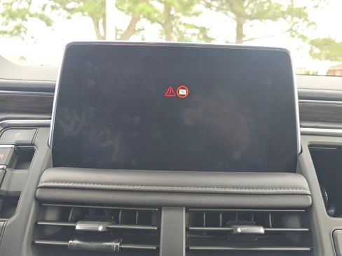 Used 2021 Chevrolet Tahoe Z71 w/ Luxury Package image 23