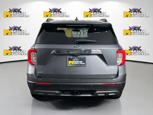 Used 2022 Ford Explorer XLT w/ Equipment Group 202A AWD/4WD image 6
