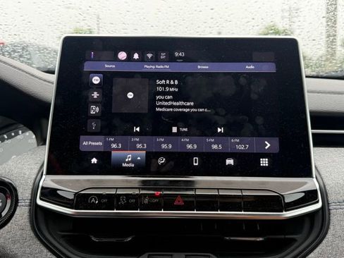 Used 2024 Jeep Compass Sport AWD/4WD image 21