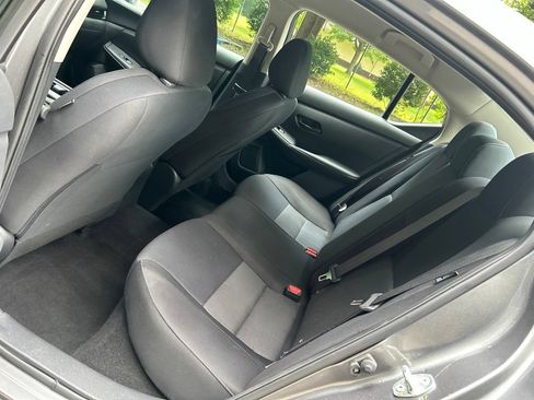 Used 2024 Nissan Sentra SV FWD image 27