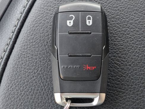 Used 2024 RAM 2500 Big Horn AWD/4WD image 34