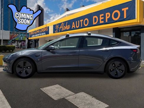 Used 2023 Tesla Model 3 Standard Range RWD image 2