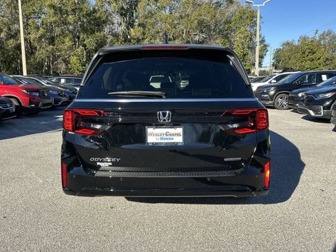 New 2026 Honda Odyssey Touring image 5