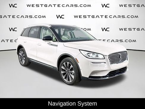 Used 2021 Lincoln Corsair Reserve w/ Equipment Group 201A image 2