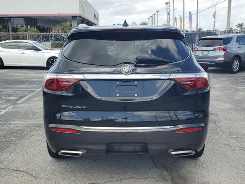 Used 2022 Buick Enclave Premium w/ Experience Buick Package FWD image 5