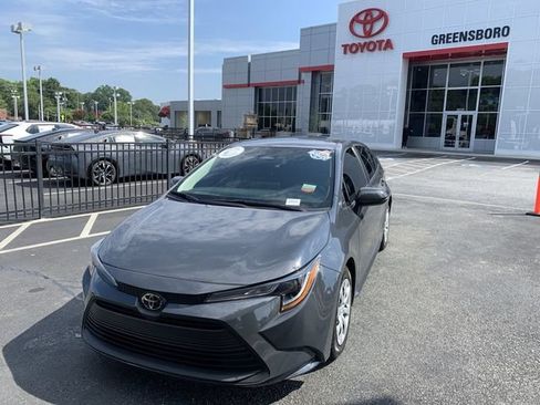 Used 2024 Toyota Corolla LE FWD image 1