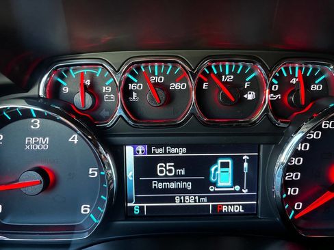 Used 2019 Chevrolet Tahoe 4WD image 27