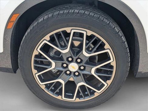 Used 2023 Chevrolet Blazer Premier FWD image 10