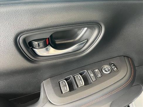 Used 2025 Honda HR-V Sport image 16