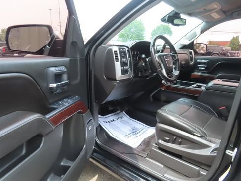 Used 2017 GMC Sierra 1500 SLT AWD/4WD image 18