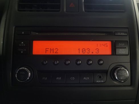 Used 2017 Nissan Versa S Plus FWD image 25