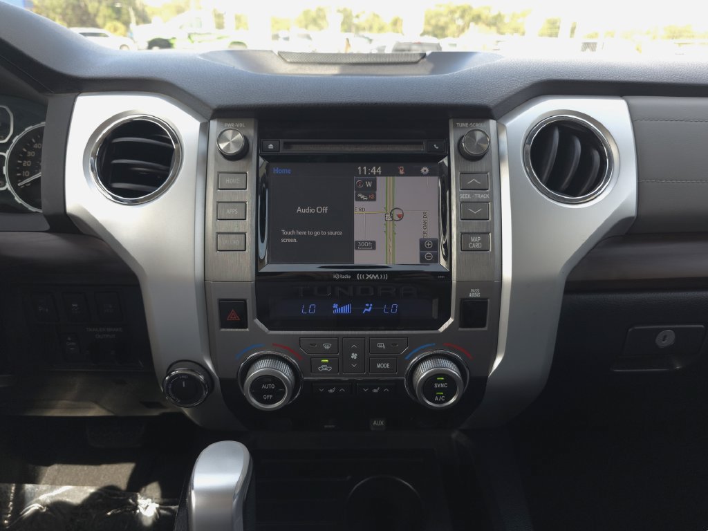 Used 2019 Toyota Tundra Limited w/ Limited Premium Package AWD/4WD image 23