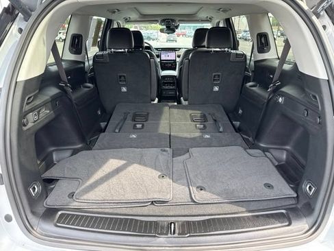 Used 2023 Jeep Grand Cherokee L Limited AWD/4WD image 11