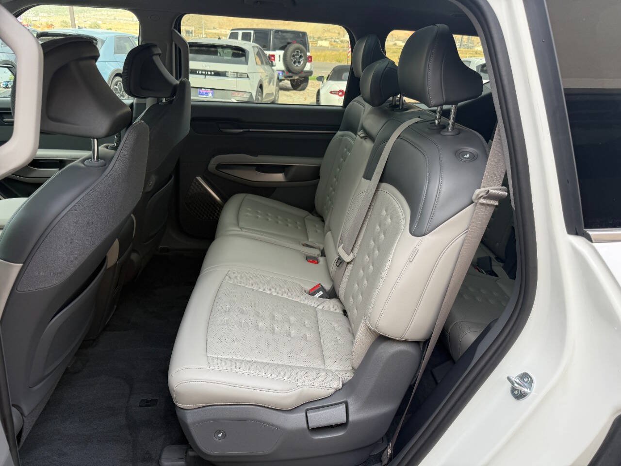 Used 2024 Kia EV9 Wind AWD/4WD image 5