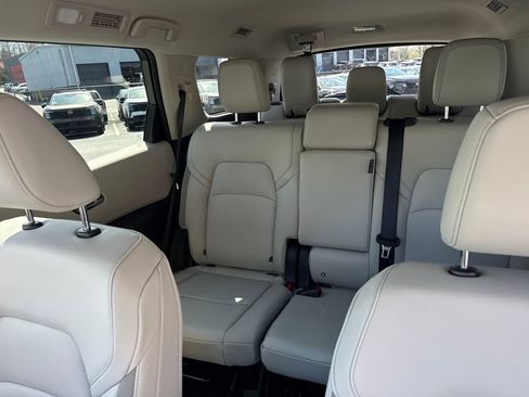 New 2026 Nissan Pathfinder SL FWD image 28