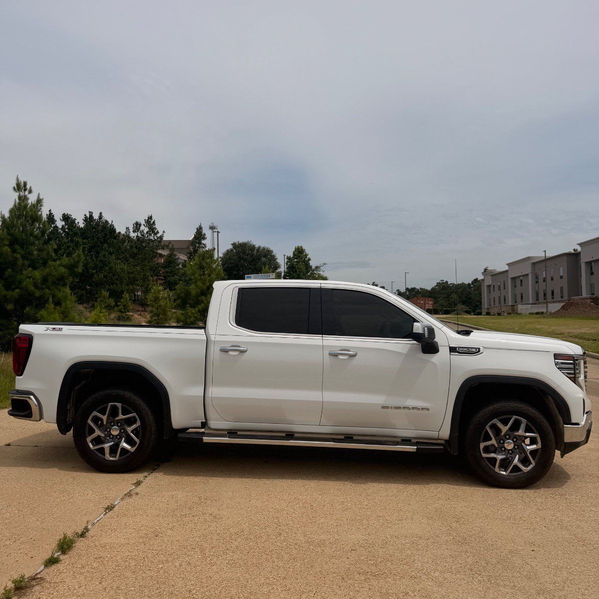 Used 2024 GMC Sierra 1500 SLT w/ SLT Premium Plus Package AWD/4WD image 4