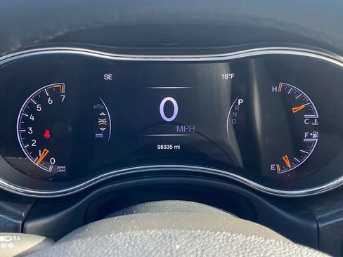 Used 2018 Jeep Grand Cherokee Altitude image 26