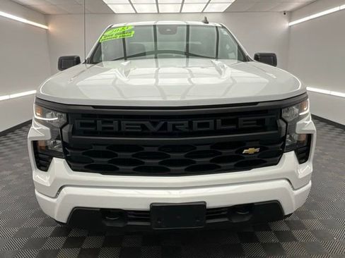 Used 2023 Chevrolet Silverado 1500 Custom AWD/4WD image 2
