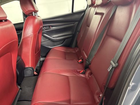 Used 2022 MAZDA MAZDA3 s image 23