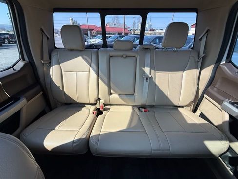 Certified 2018 Ford F150 Lariat image 30