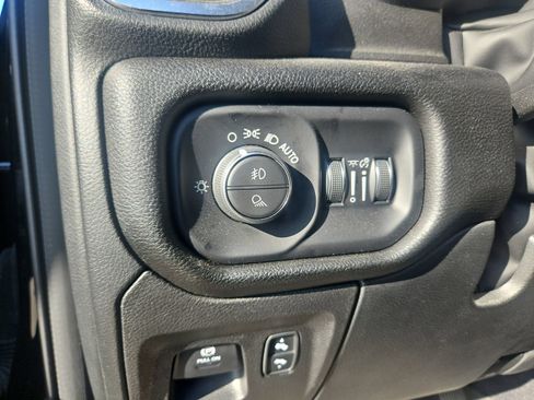 Used 2025 RAM 1500 Lone Star RWD image 10