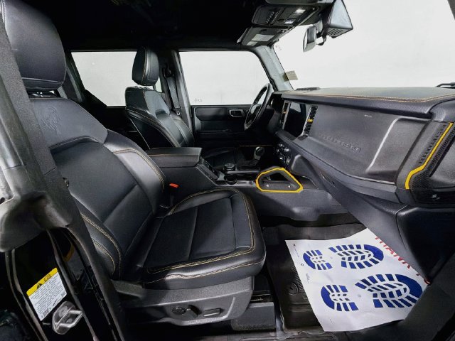 Used 2024 Ford Bronco Badlands w/ Sasquatch Package AWD/4WD image 28
