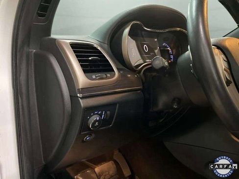 Used 2015 Jeep Grand Cherokee Overland image 35