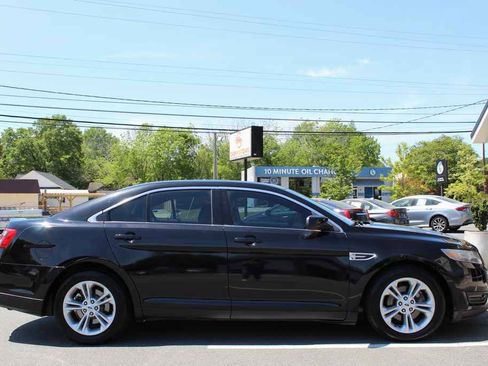 Used 2013 Ford Taurus SEL image 4